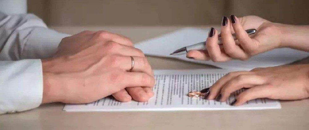成都婚外情取证：重婚和非法同居区别是什么